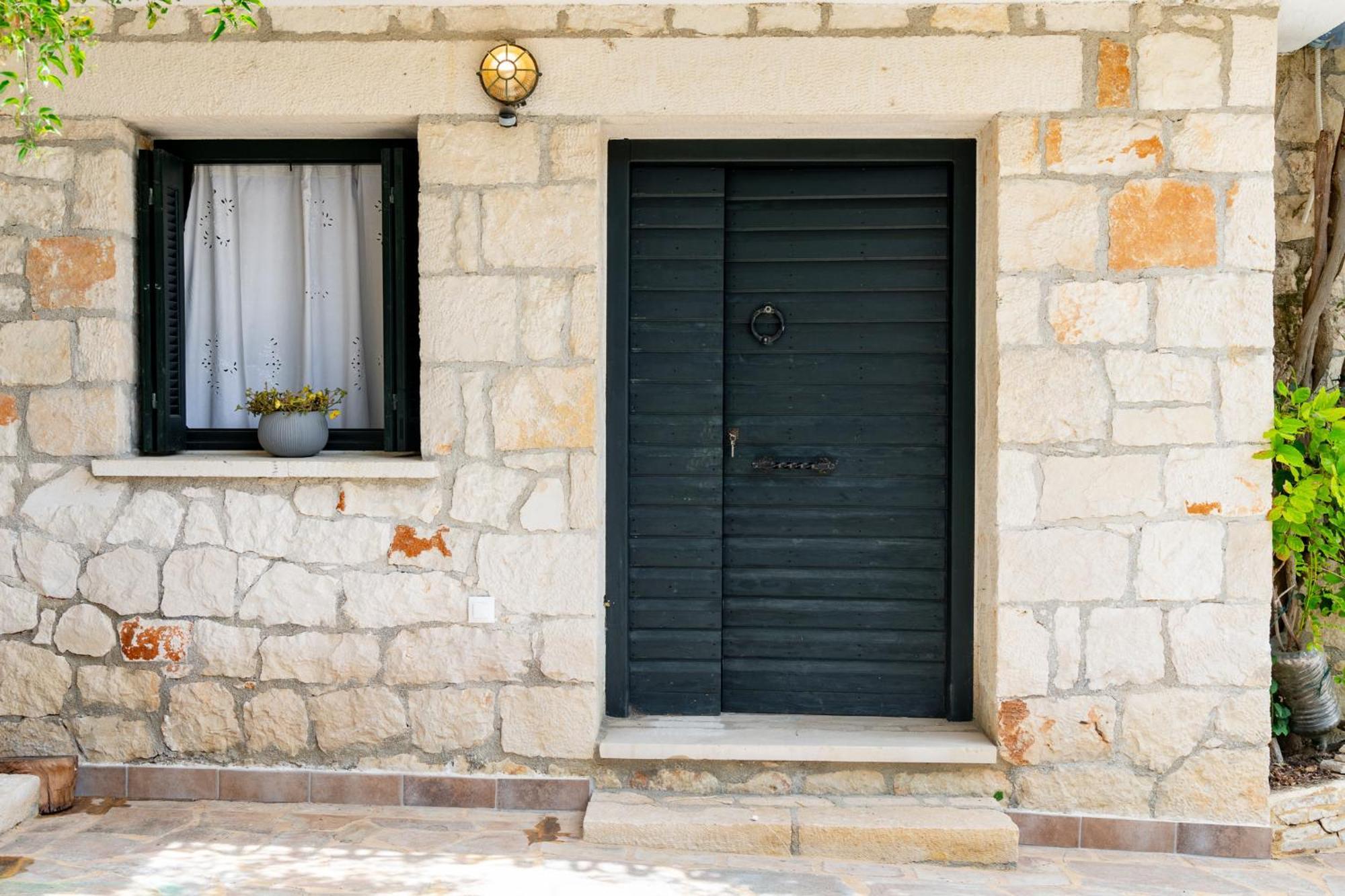 Orama Stone Apartments - Authentic Hospitality In A Historical Location, By Zantewize Exterior foto